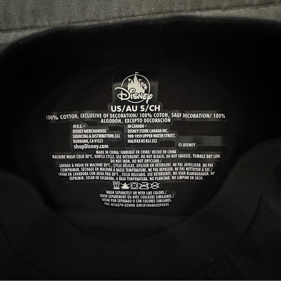 Disneyland Halloween Mickey Mouse t-shirt - Medium - Picture 2 of 3